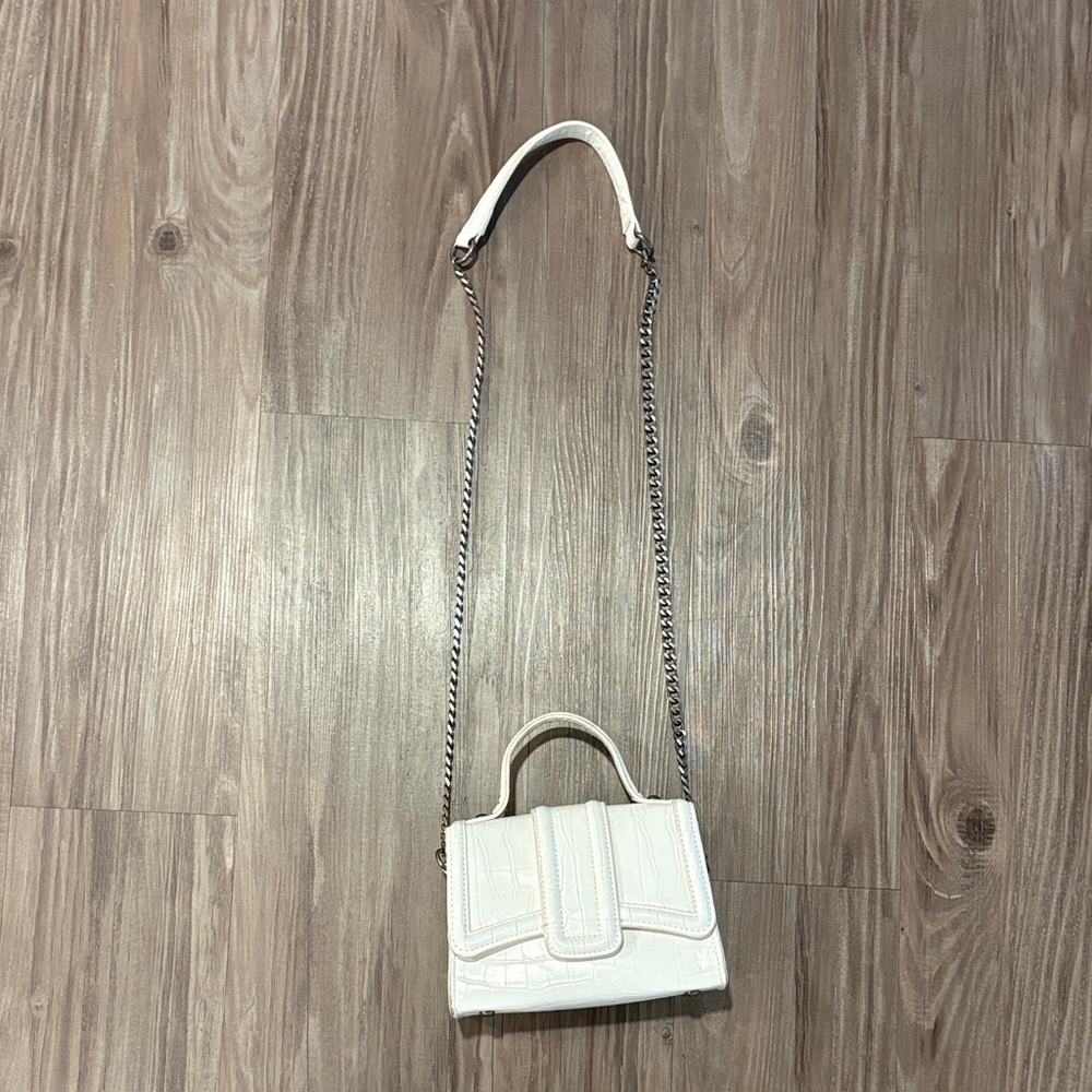 Zara White Crossbody Bag with Chain Strap